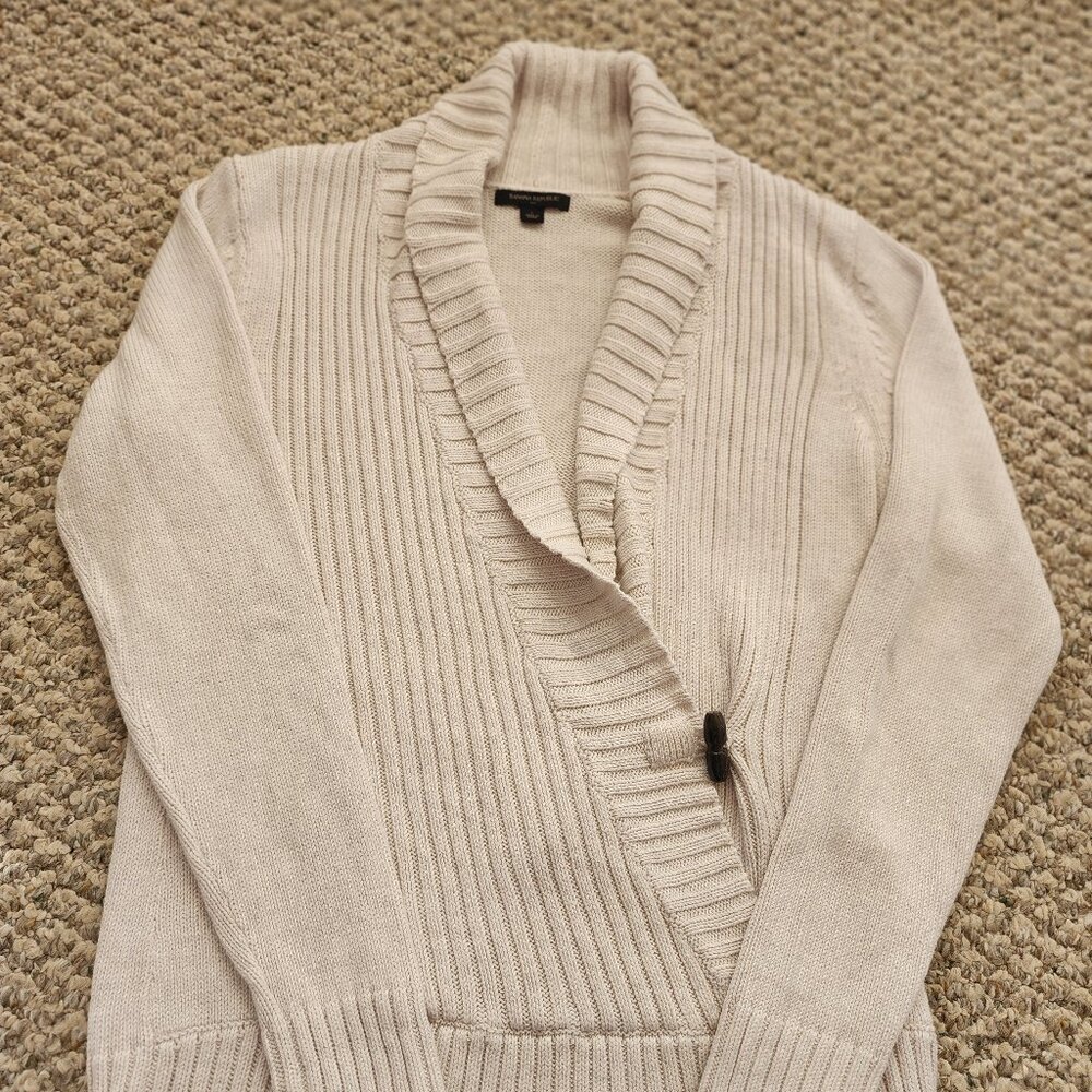 Banana Republic Women's Large Beige V-Neck Pullover Long Sleeve Sweater - Picture 1 of 9